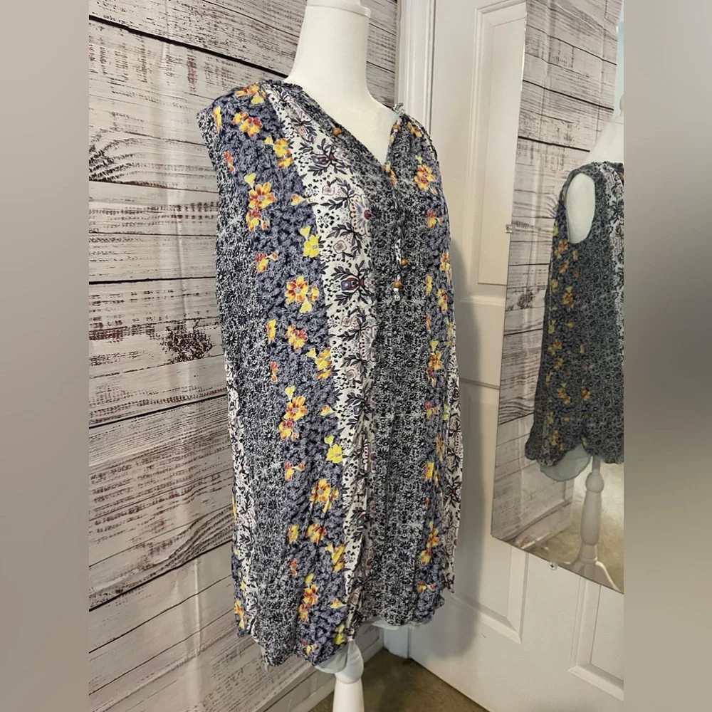 LOFT Floral Print Dress - Picture 3 of 10